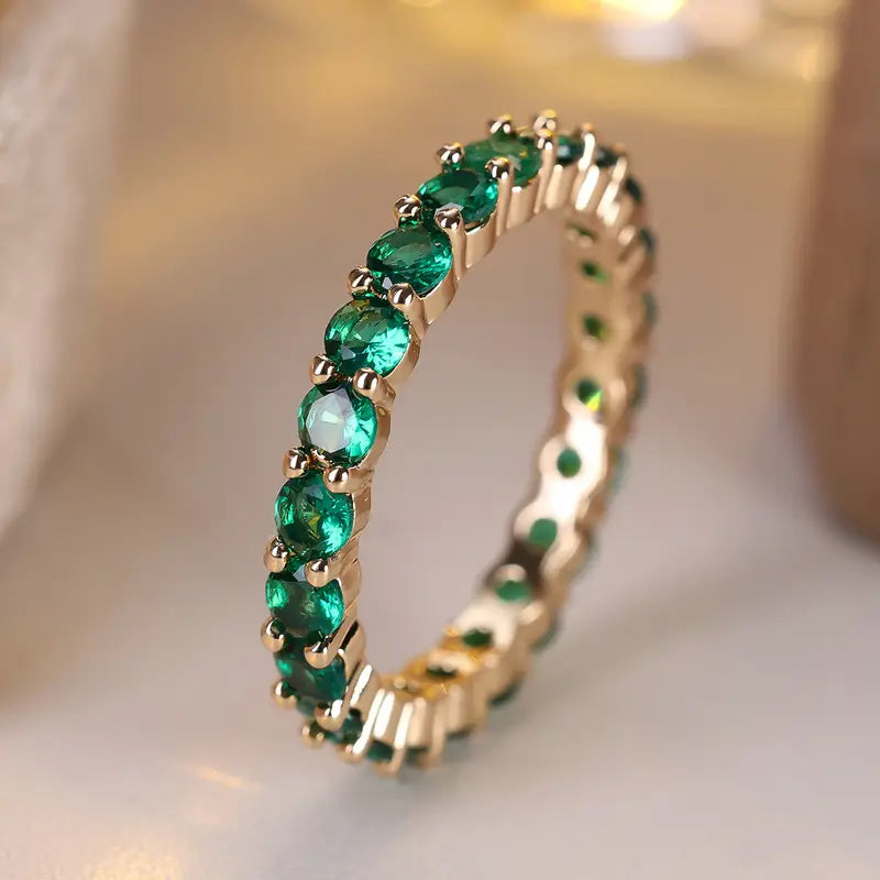 Bague éternité en or avec émeraude