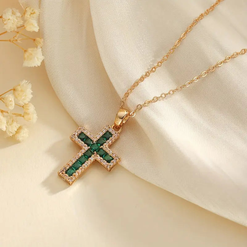 Collier pendentif croix émeraude Solene