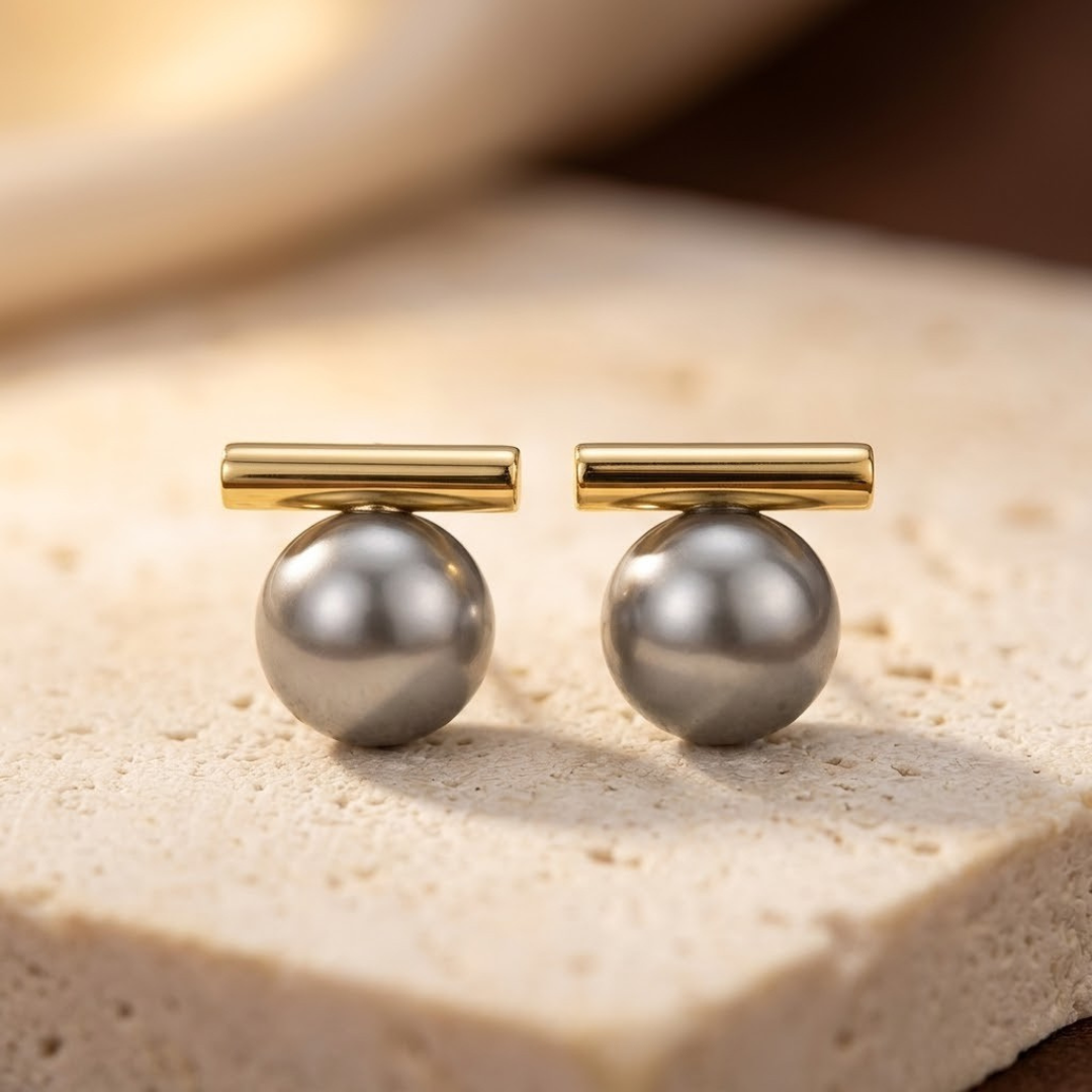 Boucles d'oreilles à tige en or avec perle