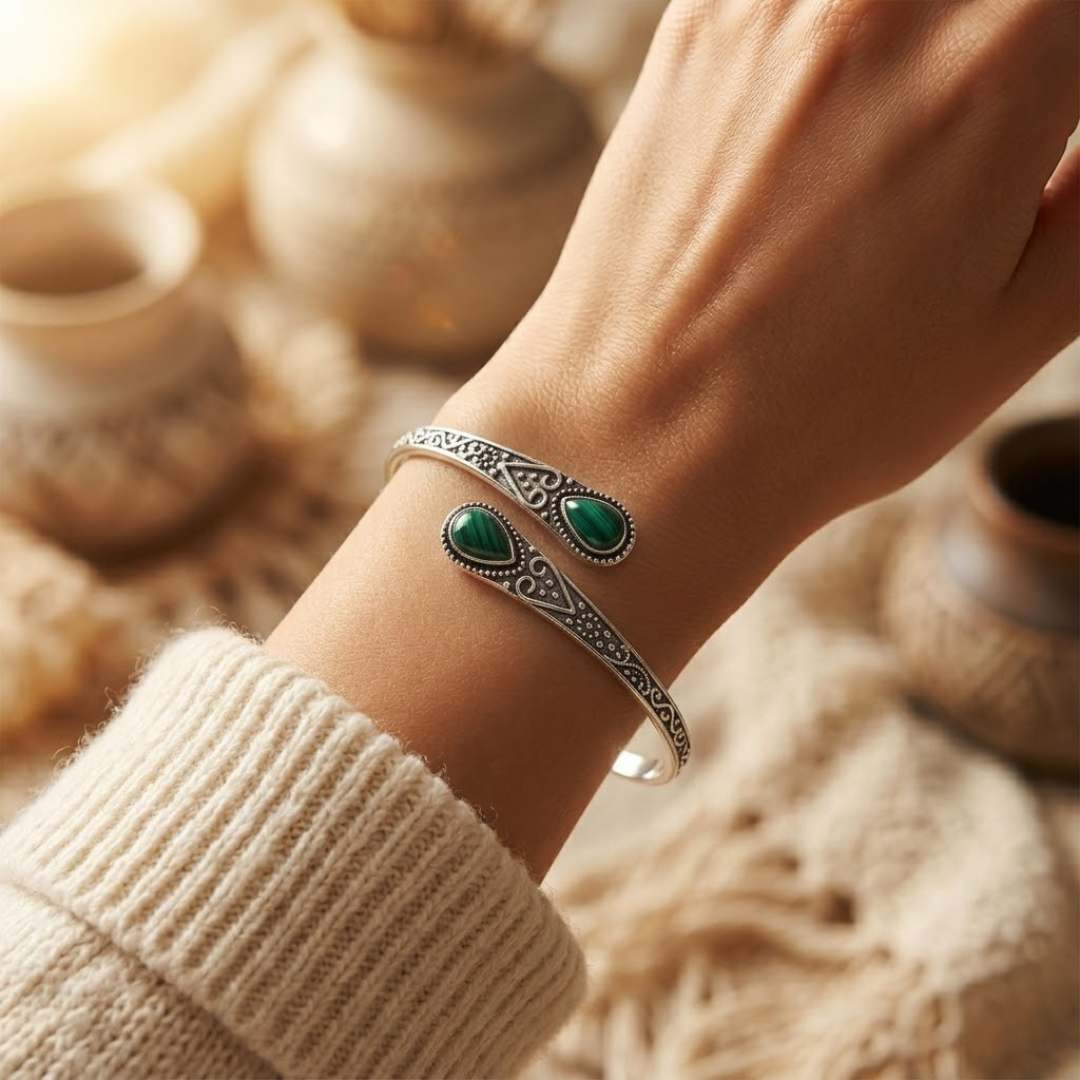 Bracelet jonc vintage émeraude en argent
