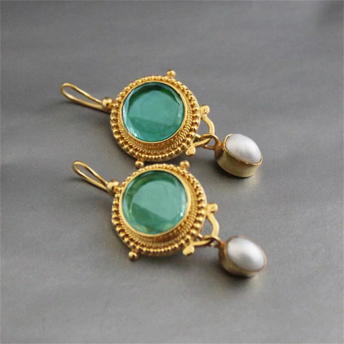 Boucles d'oreilles pierres turquoise précieuses