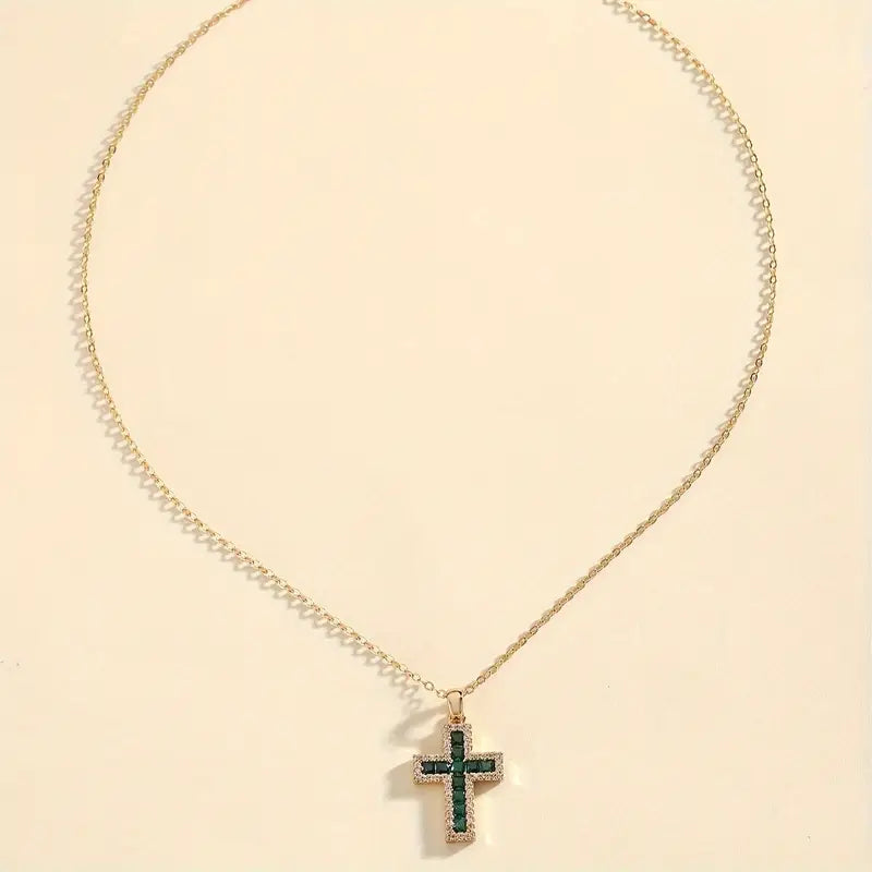 Collier pendentif croix émeraude Solene