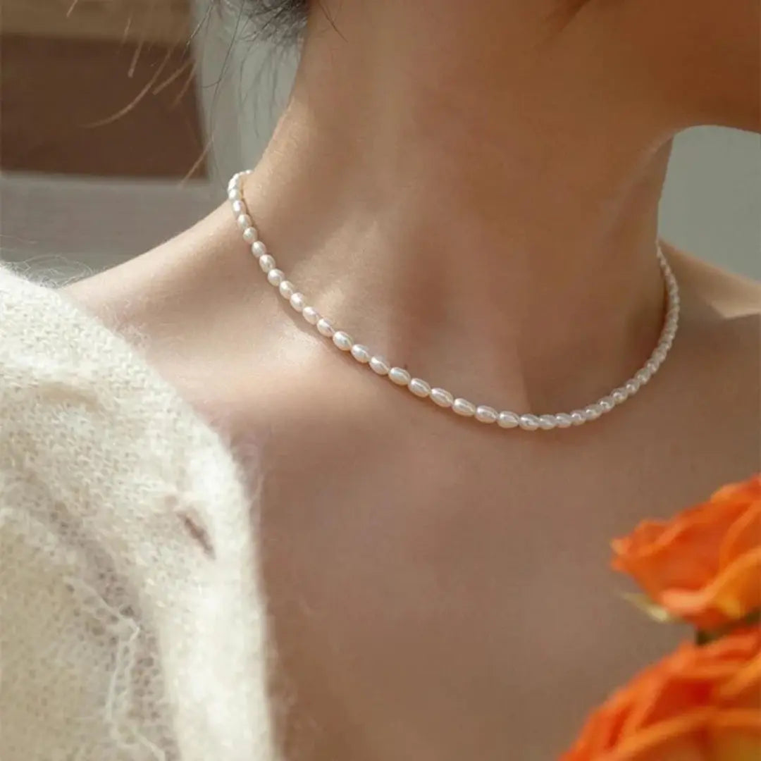 Collier élégant en perles