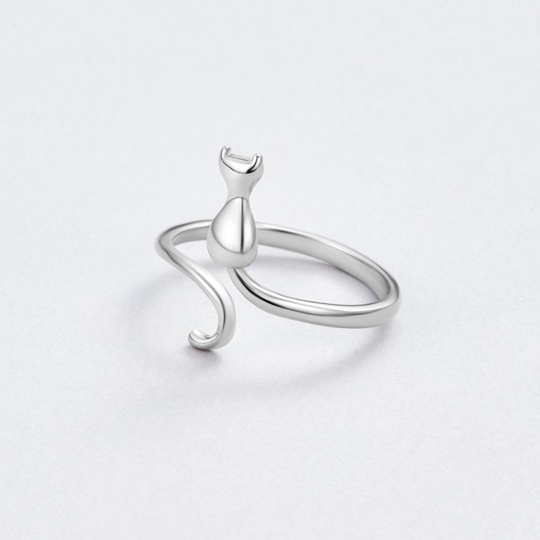 Bague en argent avec motif de chat