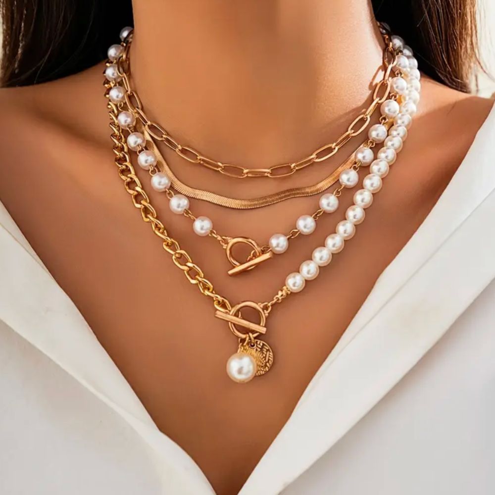 Ensemble de colliers vintage perles et chaîne serpent
