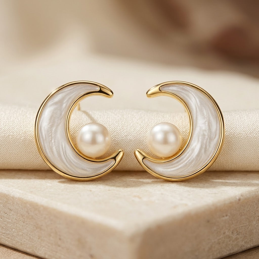 Boucles d'oreilles à puce en tourbillon doré et perle