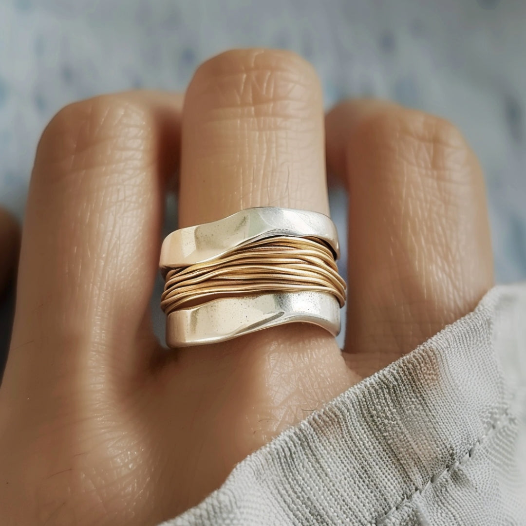 Bague enroulée en argent et or