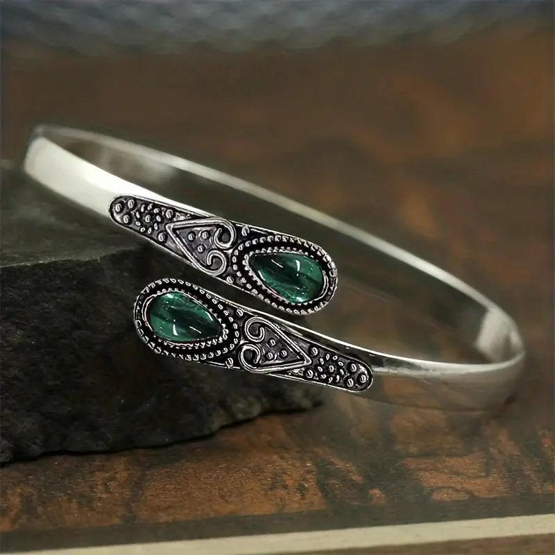 Bracelet jonc vintage en argent avec émeraude