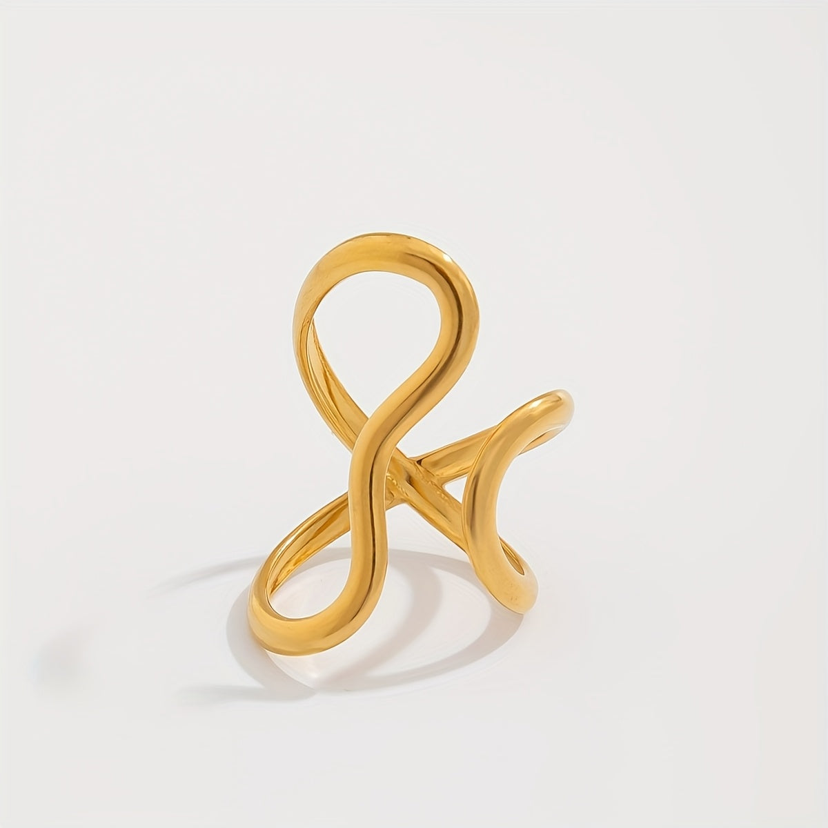 Bague chic à vague asymétrique