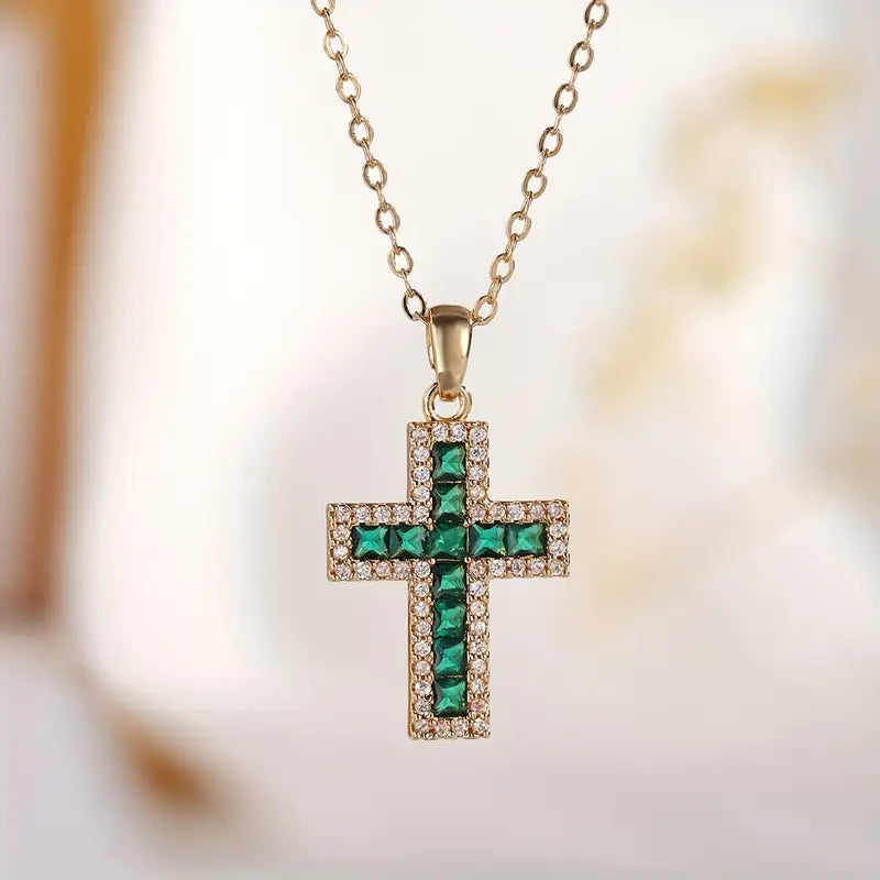 Collier pendentif croix émeraude Solene