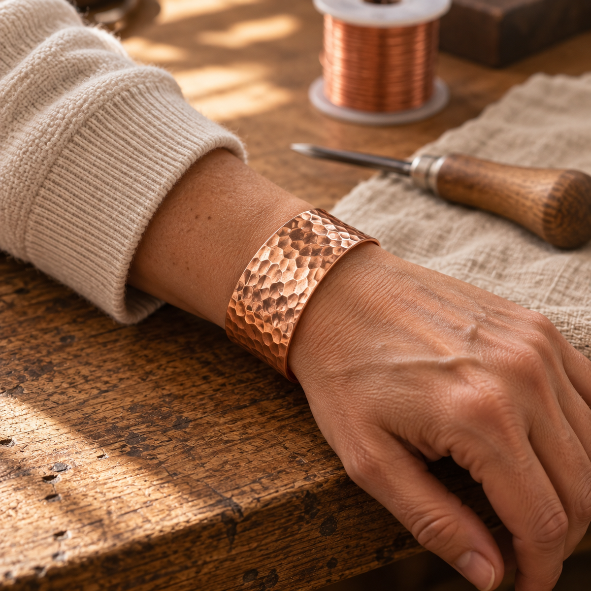 Bracelet Manchette Ember en Cuivre