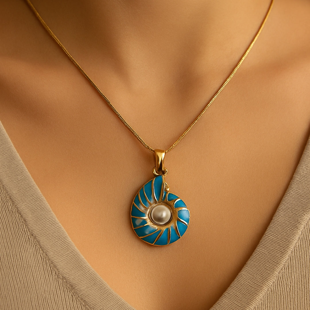 Collier coquillage perle doré