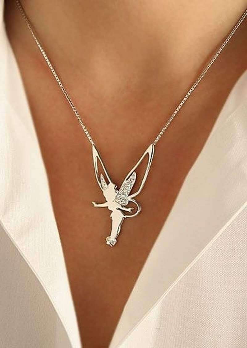 Collier en or avec pendentif fée