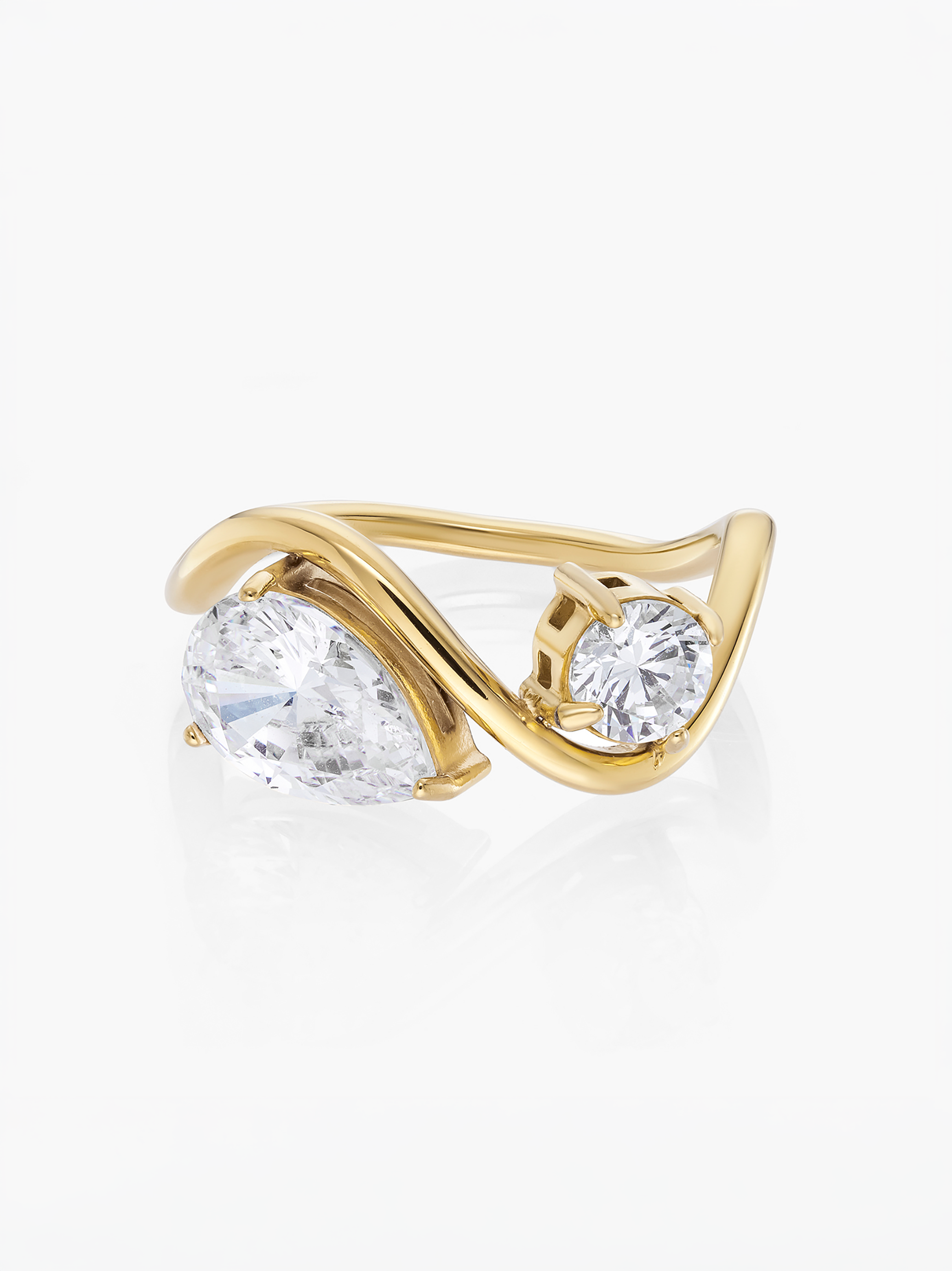 Oraya Ring