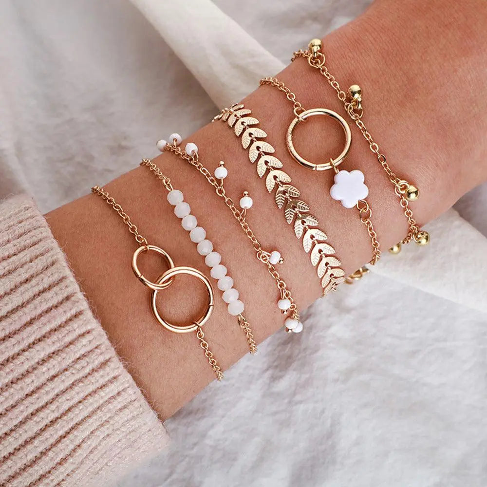 Ensemble de bracelets bohèmes dorés charmants