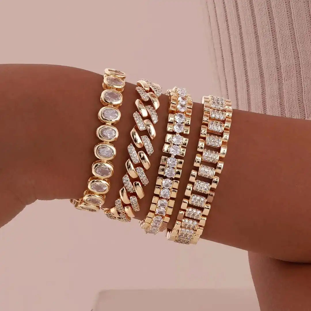 Ensemble de bracelets dorés épais ajustables avec zircones cubiques