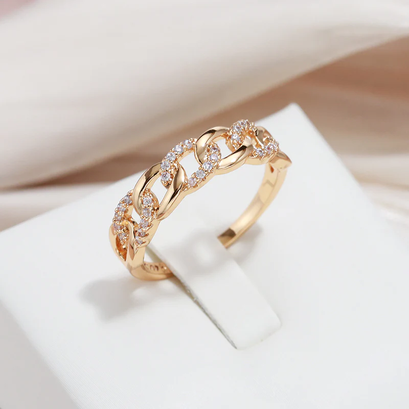 Bague chic en or à maillons