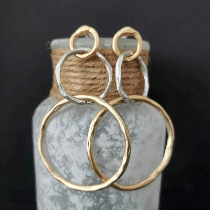 Boucles d’oreilles créoles vintage en or et en argent