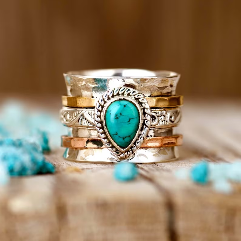 Bague turquoise incrustée sophistiquée