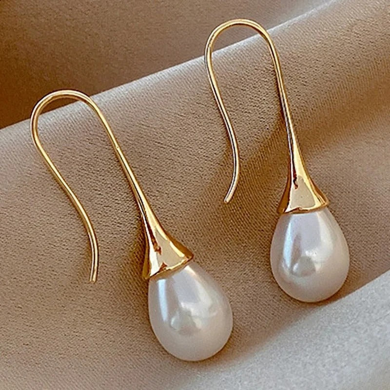 Boucles d’oreilles Helena classiques avec perles